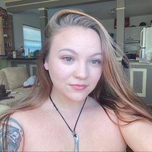 Meet your Posher, Jacqueline